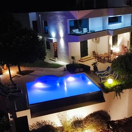Apartments Lovic ロクヴァ・ロゴズニツァ エクステリア 写真