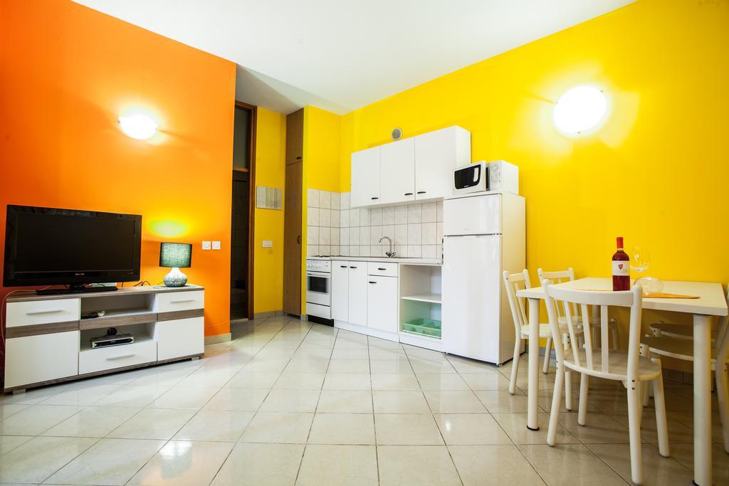 Apartments Lovic ロクヴァ・ロゴズニツァ エクステリア 写真