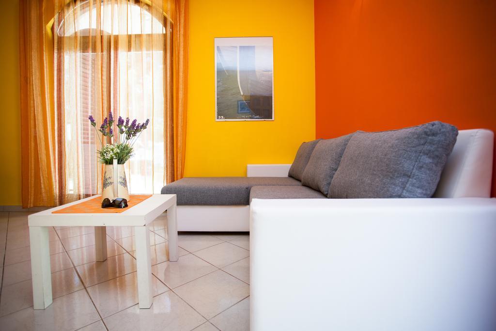 Apartments Lovic ロクヴァ・ロゴズニツァ 部屋 写真